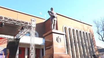 Откривен споменик краљу Петру И Карађорђевићу