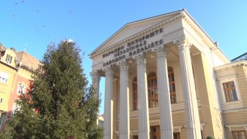Радови на Народном позоришту стоје – чека се јавна набавка