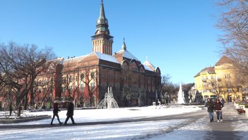 Због снега и леда Зимска служба у стању мобилности 