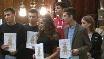 Додељене награде најбољим математичарима