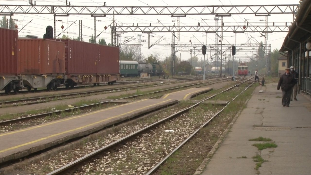 Обустављен железнички саобраћај на релацији Суботица-Нови Сад