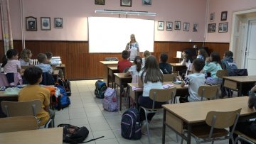 Почела  нова школска година 