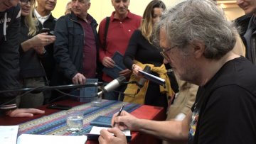 Књига Емира Кустурице изазвала велико интересовање Суботичана