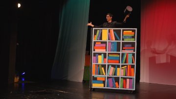Представа   „О једној обичној Црвенкапи” на репертоару Дечјег позоришта