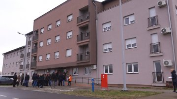 Избегличким породицама уручени кључеви 44 стана у Суботици