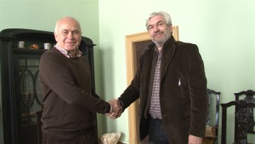 Библиотеци уручен врло вредан поклон 