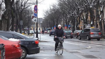 Иако се снег топи, Зимска служба у приправности