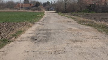 Улица мушкатла поново у катастрофалном стању