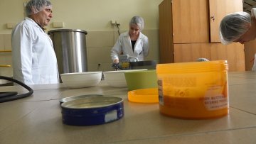Ученици производе крему за руке