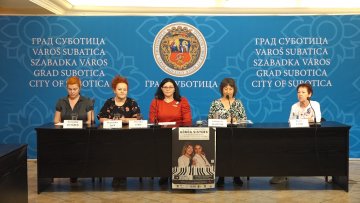 Концерт  клавирског дуа „Гöрöг систерс“ у понедељак у Синагоги