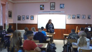 Упркос изазовима, част је бити професор  