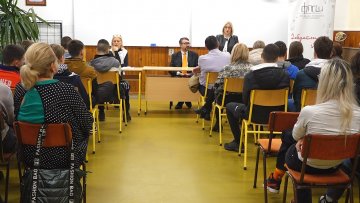 Предавање о вршњачком насиљу – да ли су деца довољно упућена?