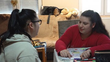 Дијани су родитељи потребни 24 сата, а њеној породици Закон о родитељу-неговатељу