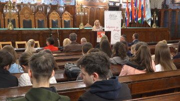 „Разговор је најлековитији” –  поручују са трибине „Питам се, питам се” 