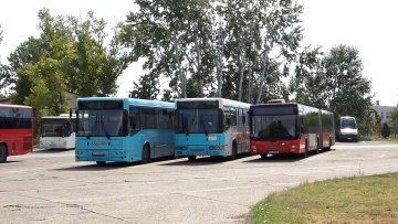 Само половина аутобуса има климу