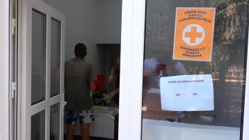 Након летње паузе почела подела куваних оброка 